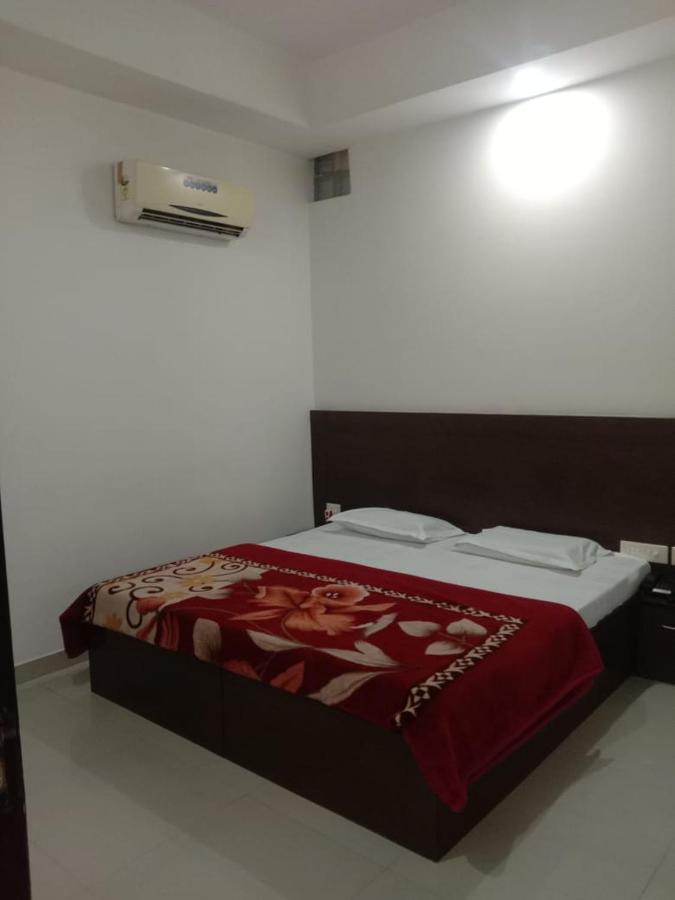 Supreme Guest House By Wb Inn Agra  Kültér fotó