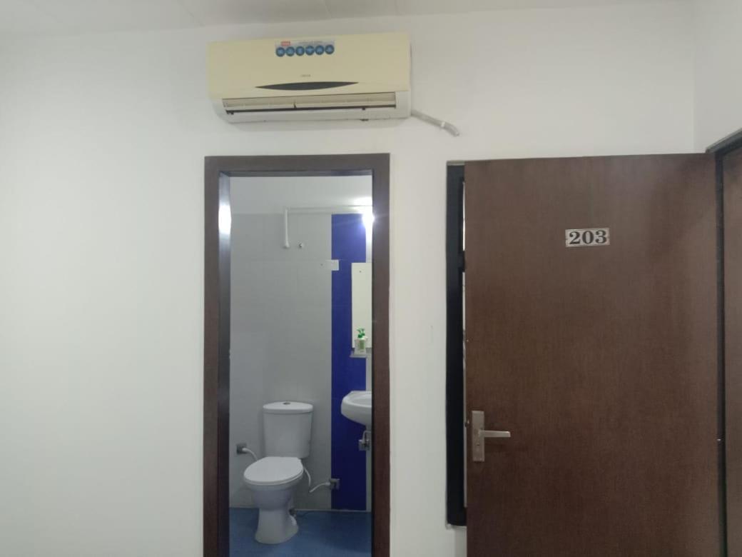 Supreme Guest House By Wb Inn Agra  Kültér fotó