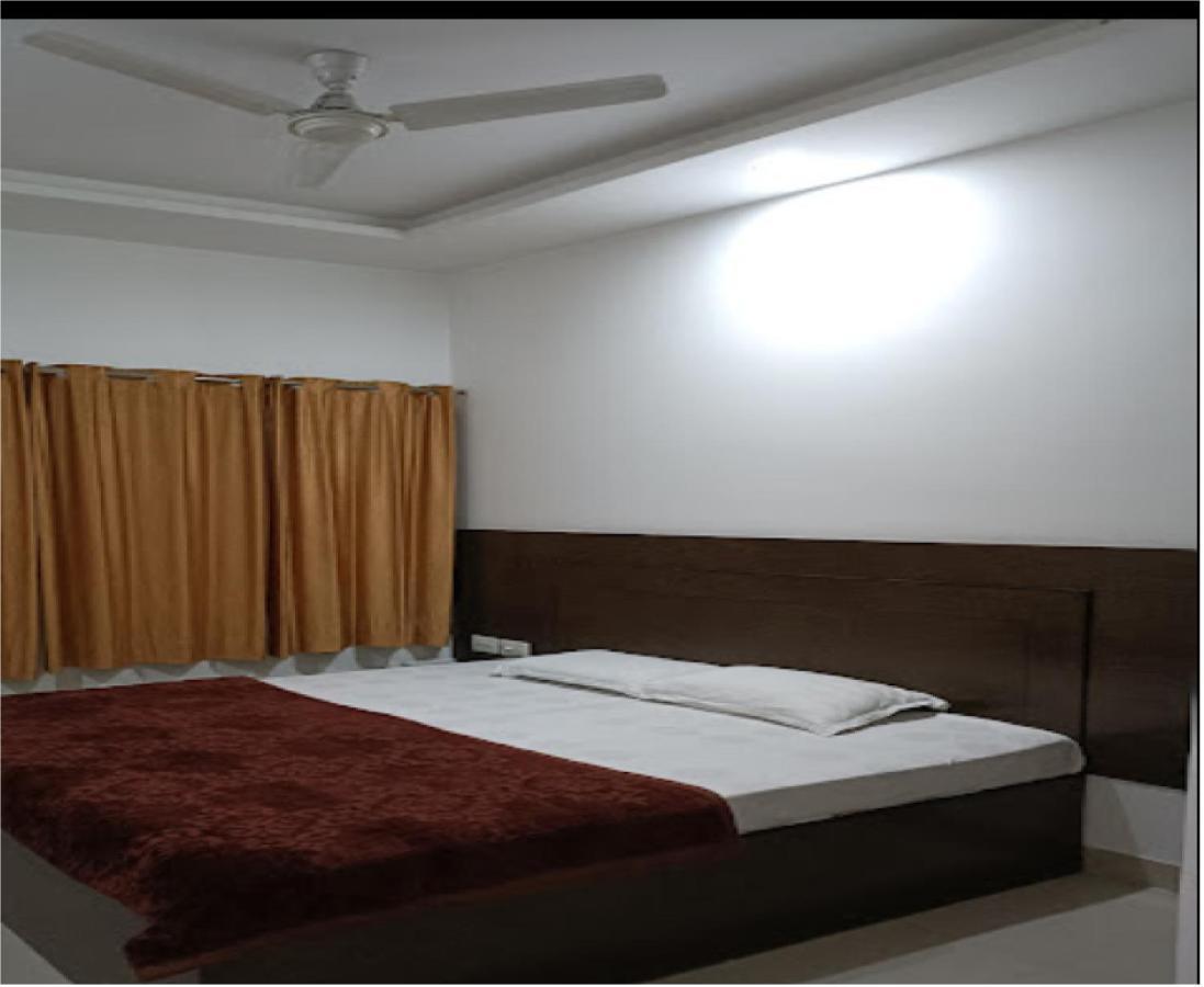 Supreme Guest House By Wb Inn Agra  Kültér fotó