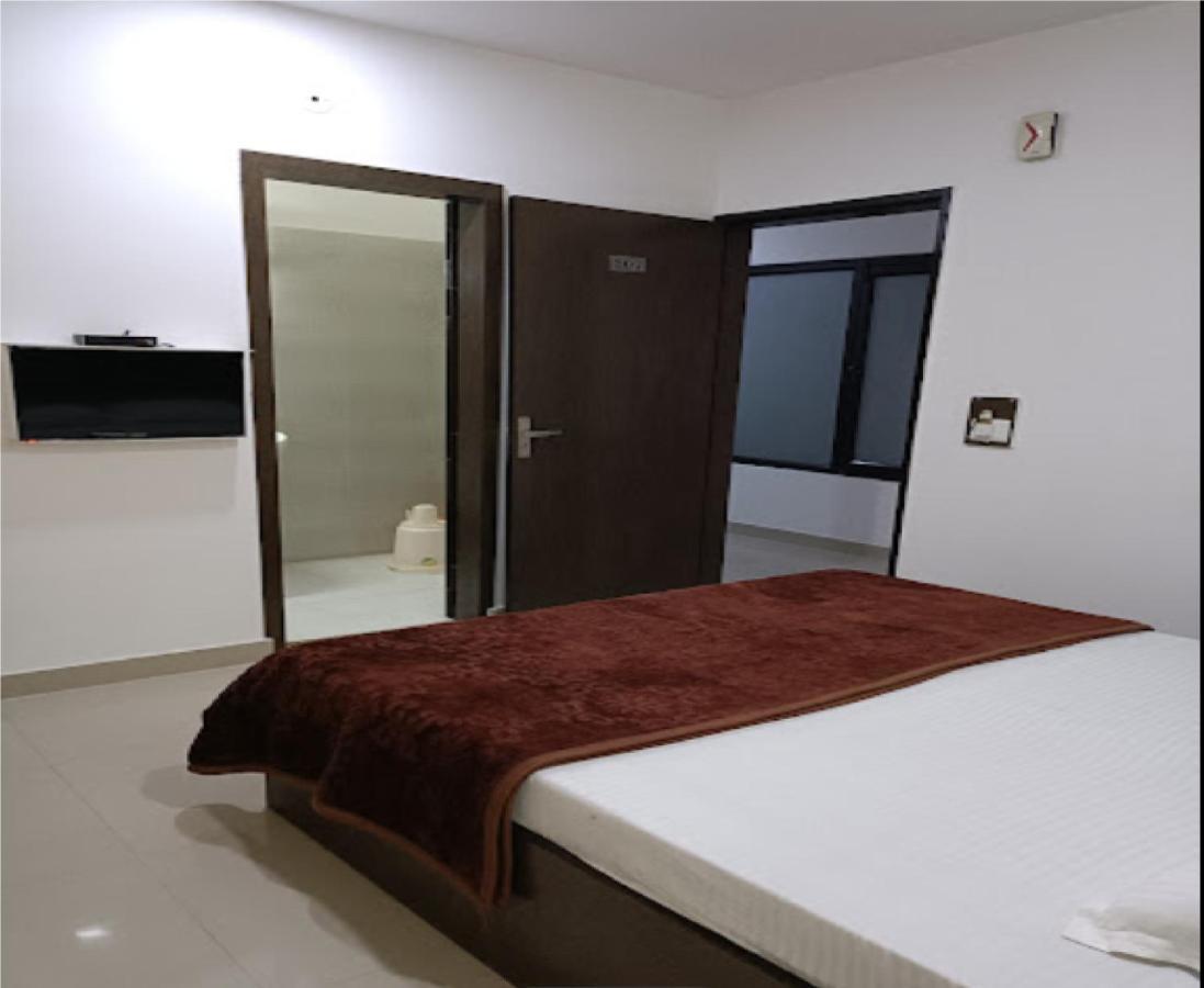 Supreme Guest House By Wb Inn Agra  Kültér fotó